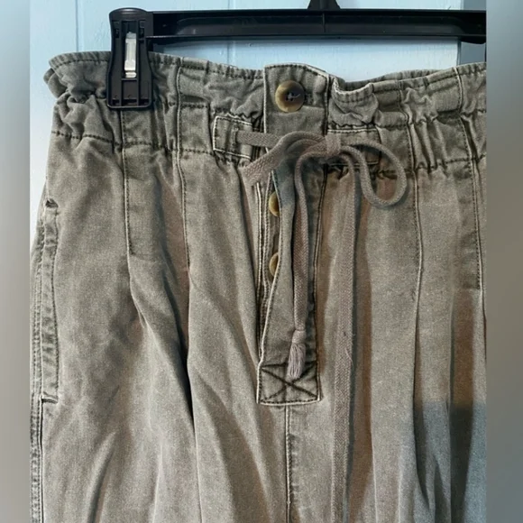 4 pairs of Free People Margate Pleated Trousers, size Medium - Picture 3 of 5